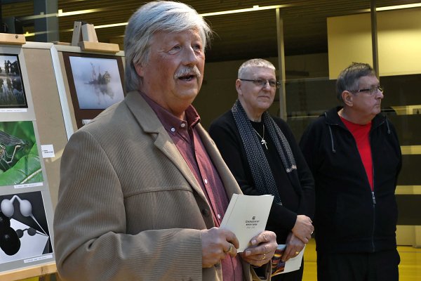 Fotografisti vystavujú v UK KU medzinárodne.